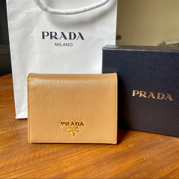 Prada Handbags - ‼️MOVING SALE Prada Portafoglio Verticale Wallet